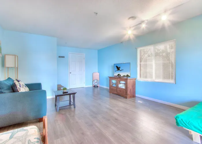 Bayway Luxury Waterfront Townhome & Pool Clearwater Beach