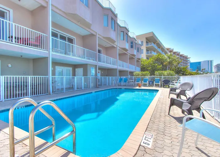 Bayway Luxury Waterfront Townhome & Pool Clearwater Beach
