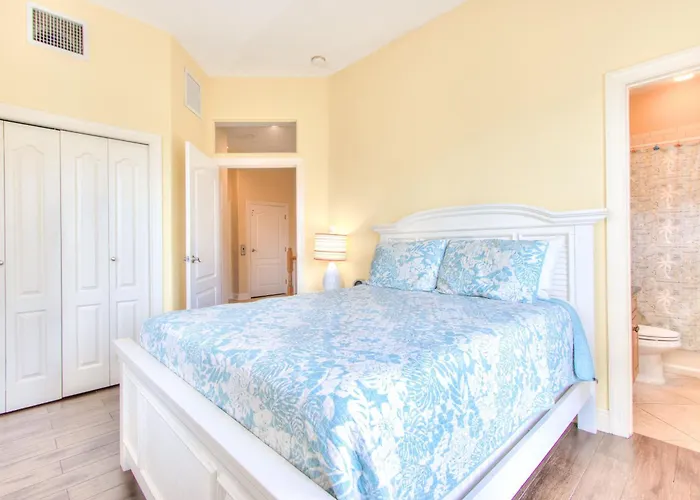 Bayway Luxury Waterfront Townhome & Pool Clearwater Beach
