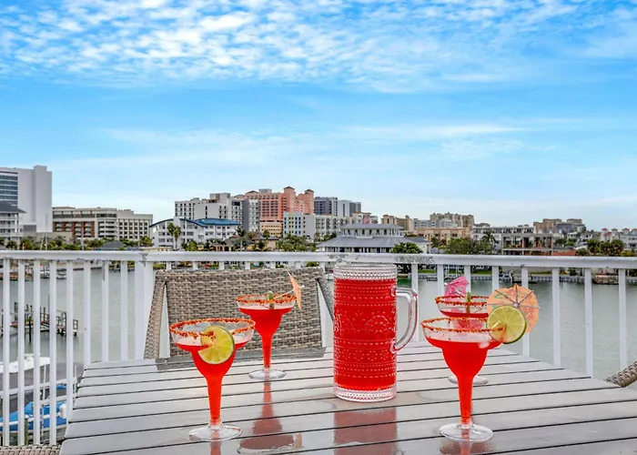 Ferienhaus Bayway Luxury Waterfront Townhome & Pool *