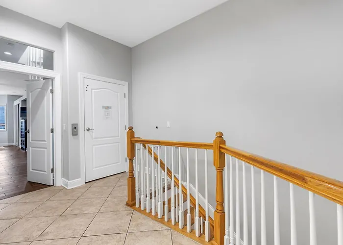 Ferienhaus Bayway Luxury Waterfront Townhome & Pool *