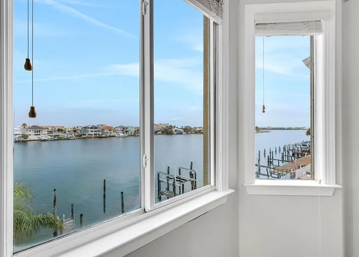 Bayway Luxury Waterfront Townhome & Pool Ferienhaus Clearwater Beach