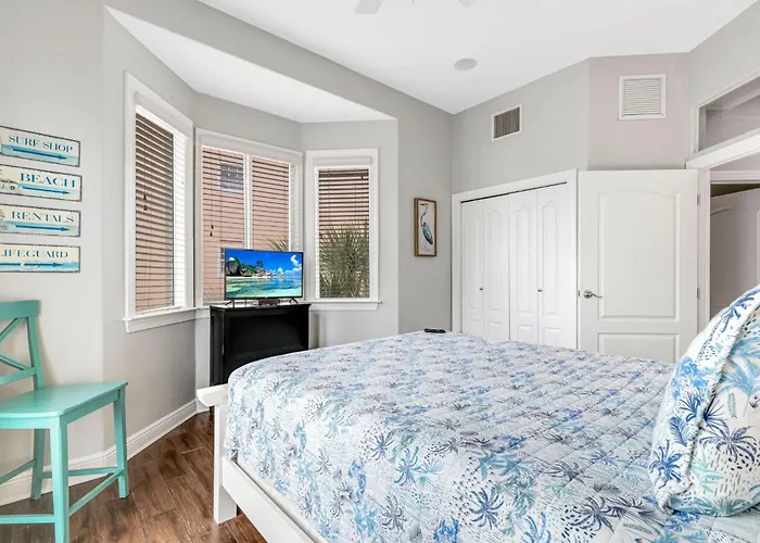 620 Bayway Unit 1 * Clearwater Beach